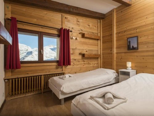 Chalet 820 - Slide 3