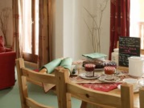 Ski in ski out catered chalets 851 - Slide 4