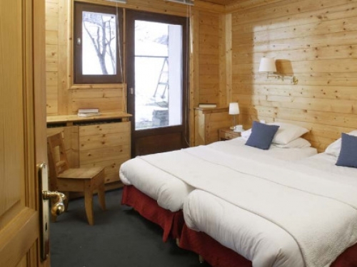 Chalet Maison Rose (Package) - Slide 3